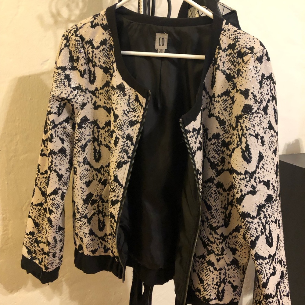 CÖ Urban Outfitters Brocade Jacket